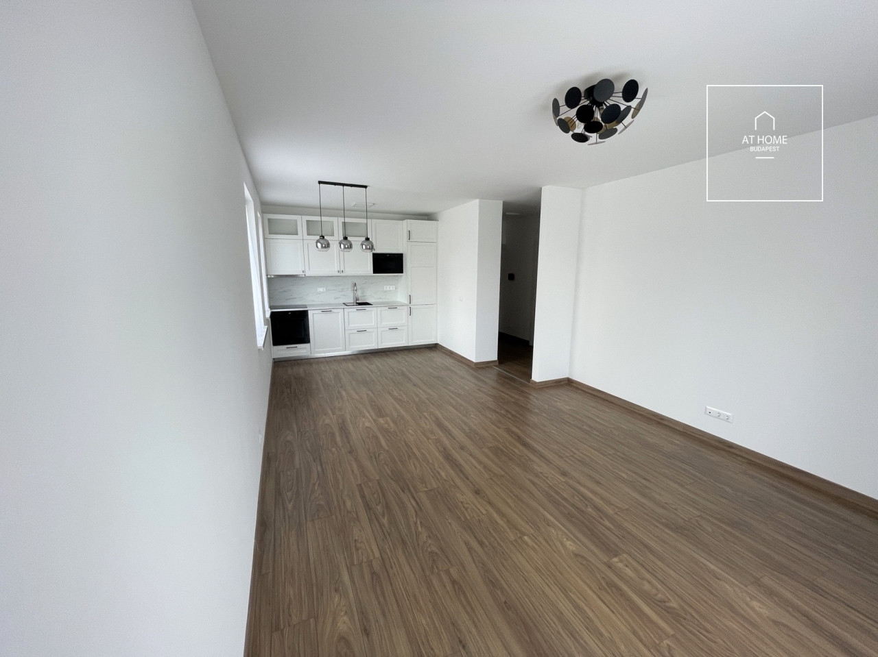 Újépítésű 2 hálószobás lakás terasszal XI. kerületi lakóparkban