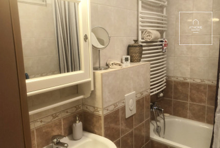 Top-Floor Apartment with Panoramic Views and 25 m² Terrace in District XI
