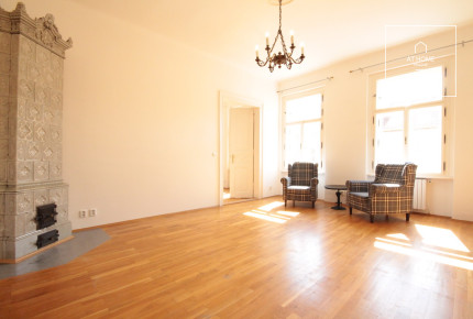 2-bedroom apartment in famous Vinohrady district, Záhřebská Street