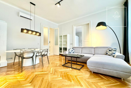 Premium refurbished one-bedroom apartment for rent in the 6th district of Budapest, Terézváros