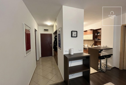 82 sqm apartment with parking space near Andrássy Avenue