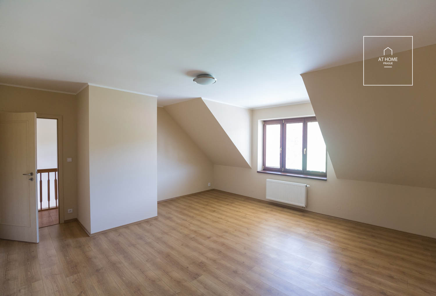 Unfurnished, spacious 4-bedroom house, K Šedivce, Nebušice