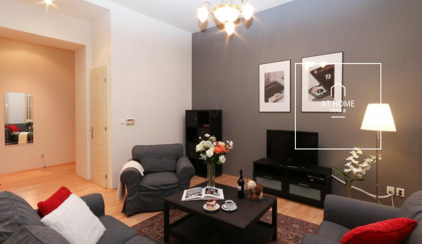 Hezký zařízený byt 3+kk s balkónem, Belgická, Vinohrady