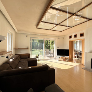 Csendes, zöldövezeti, panorámás ikerházfél eladó Táborhegyen