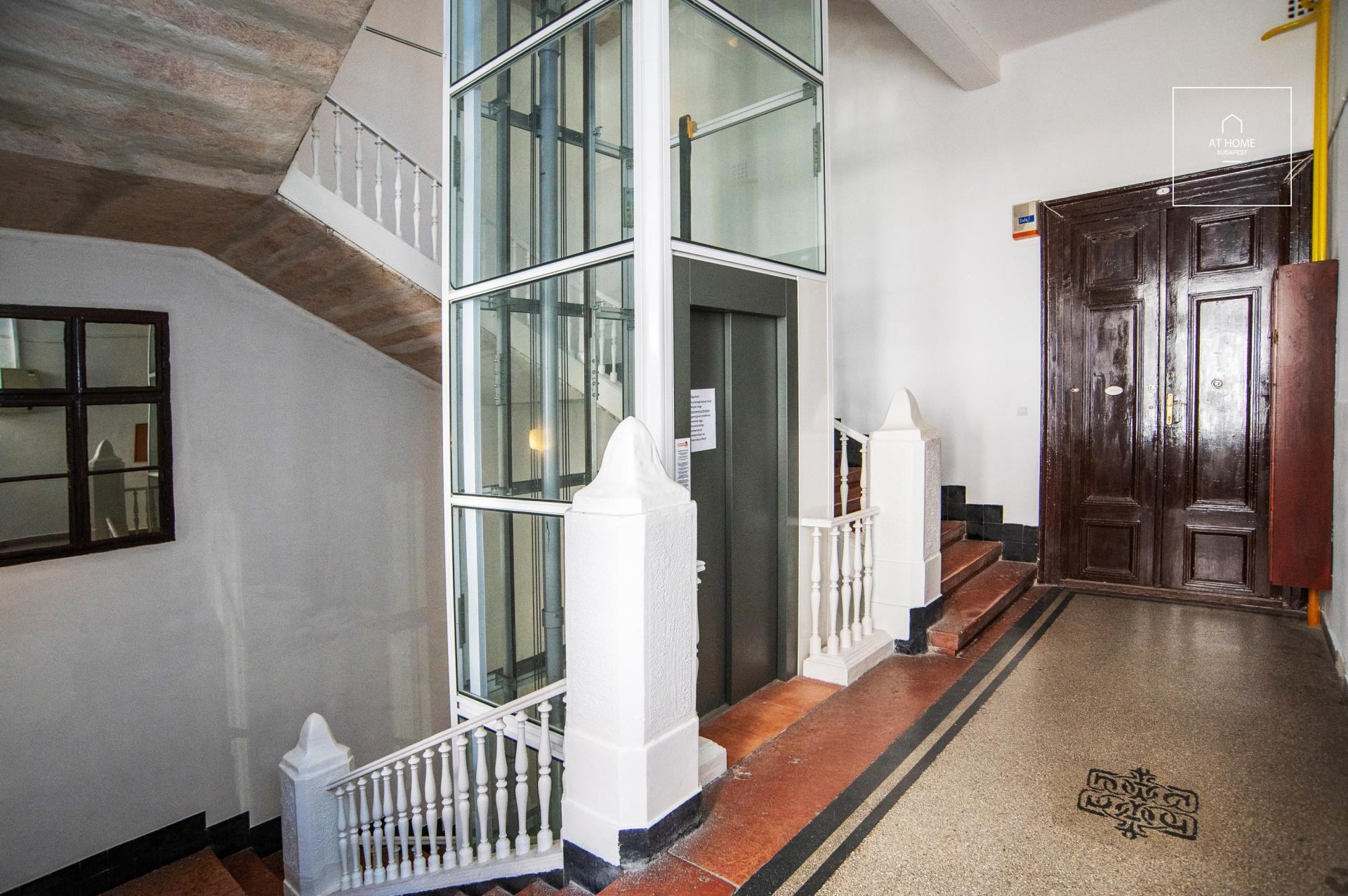 2 hálószobás lakás kiadó az V. kerületben