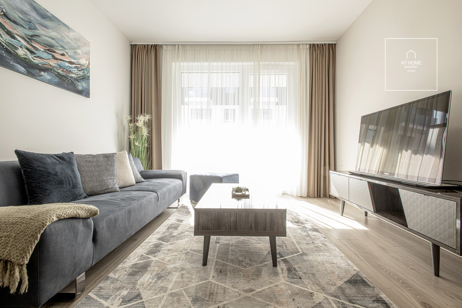 66 sqm two-bedroom apartment with terrace in District VI, Terézváros