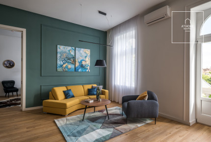 Renovated 100 m² Apartment with Balcony and 2 Bedrooms for Rent in the Diplomatic Quarter, District VI