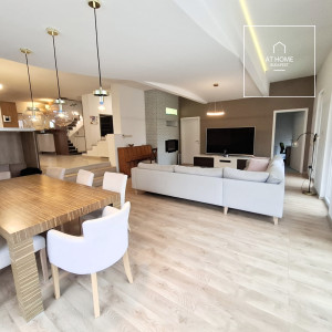 Beautiful 5 bedrooms family house for eladó in Dunakeszi