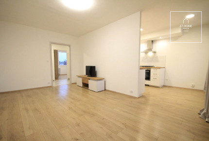 Nice 2-bedroom apartment with balcony, Prosek