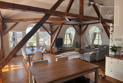 Exclusive three-bedroom apartment with stunning panoramic views on Rózsadomb