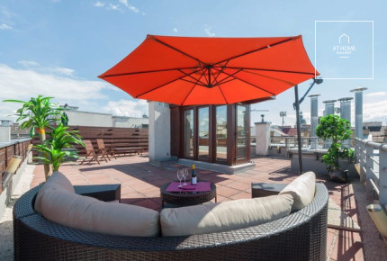 Elegant penthouse apartment VI. district, Terézváros