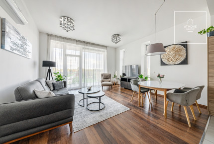 Panorámás bútorozott lakás terasszal és parkolóhellyel a Budaparton