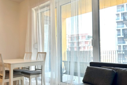 Panoramic 3-bedroom apartment with a balcony, built in 2021, at Budapart