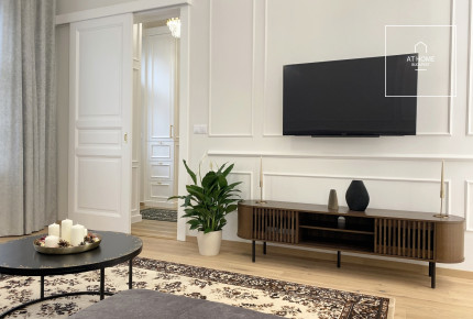Renovated 47 sqm exclusive one-bedroom apartment in the Buda Castle District