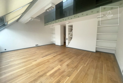 Tetőtéri 141 nm-es duplex lakás az V. kerületben, a Bazilika közelében