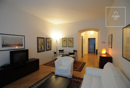 Útulný zařízený byt, Anny Letenské