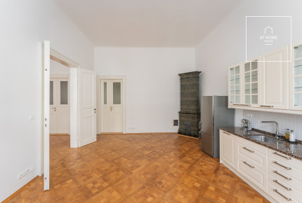 Nezařízený příjemný byt 2+kk, Jana Masaryka, Vinohrady