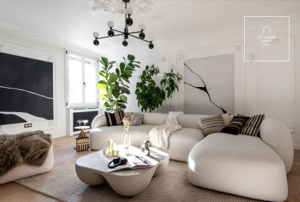 Exkluzív, felújított 179nm-es duplex luxuslakás a Vörösmarty térnél