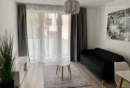 NEW, FULLY FURNISHED APARTMENT WITH BALCONY – DISTRICT 13