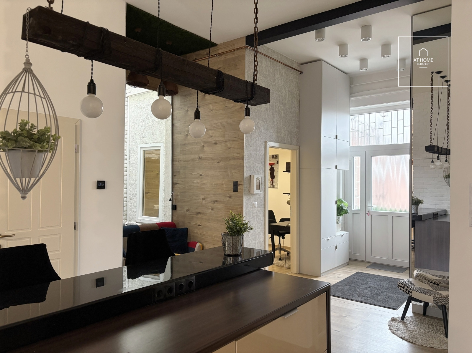 Fully Renovated 2-Bedroom Luxury Apartment for sale in the Heart of the City Center, Budapest