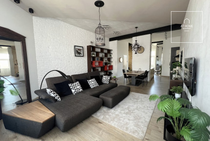 Fully Renovated 2-Bedroom Luxury Apartment for sale in the Heart of the City Center, Budapest