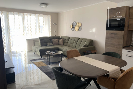 Renovated two-bedroom luxury apartment with a 15 m² panoramic balcony in District IX