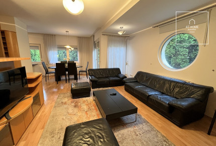 ELEGANT TOWNHOUSE WITH GARDEN ACCESS IN A QUIET STREET OF CSILLAGHEGY – DISTRICT III