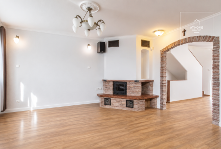 Luxury Semi-Detached House for Rent on the Border of Sasad and Sashegy, District XI, Budapest