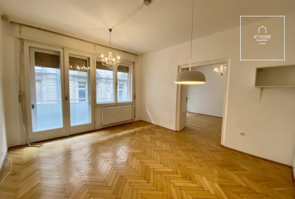 60 sqm one-bedroom apartment with a terrace in the City Center