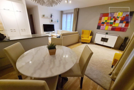 Exclusive 72 m², 2-bedroom apartment with balcony in District VII