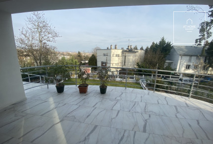 Felújított 9 hálószobás családi ház panorámával XII. kerület, Orbánhegy