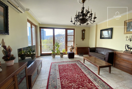 Residential park apartment, 120 sqm with a 28 sqm terrace in Budapest’s 2nd district