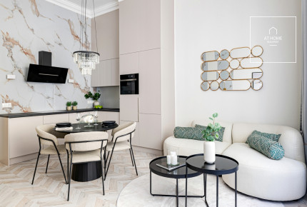 Beautiful, renovated 56 sqm apartment for sale in Újlipótváros, Budapest’s 13th district.