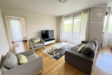 3-Bedroom Apartment with Balcony in District II, Pasarét