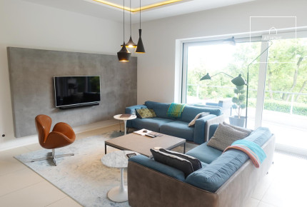 Modern 270 sqm three-level family house in Budapest’s 12th district
