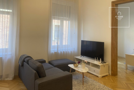 Felújított 2 hálószobás belvárosi lakás  a VI. kerületben