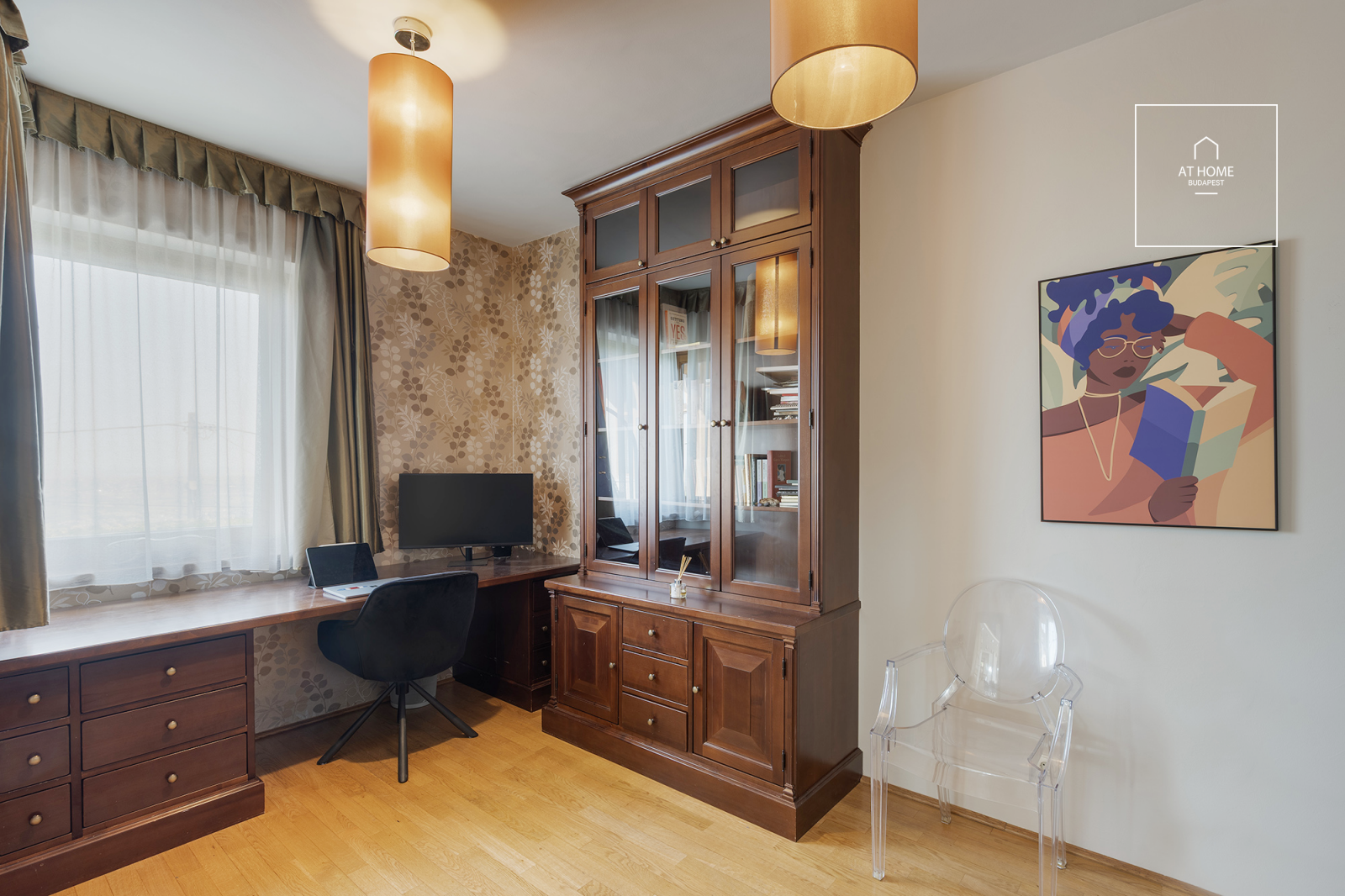 Ikonikus, Ybl-díjas tervezésű luxusvilla eladó Budapest egyik legexkluzívabb zöldövezetében