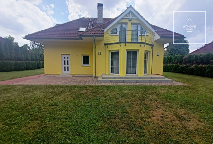 Příjemný rodinný dům 5+1, Pod Valem II., Průhonice