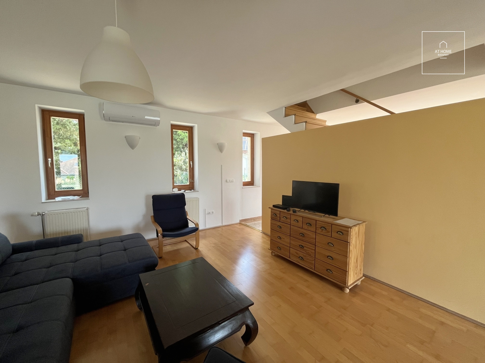 High-Quality Family Home for Sale in the Barackos Neighborhood of Budakeszi
