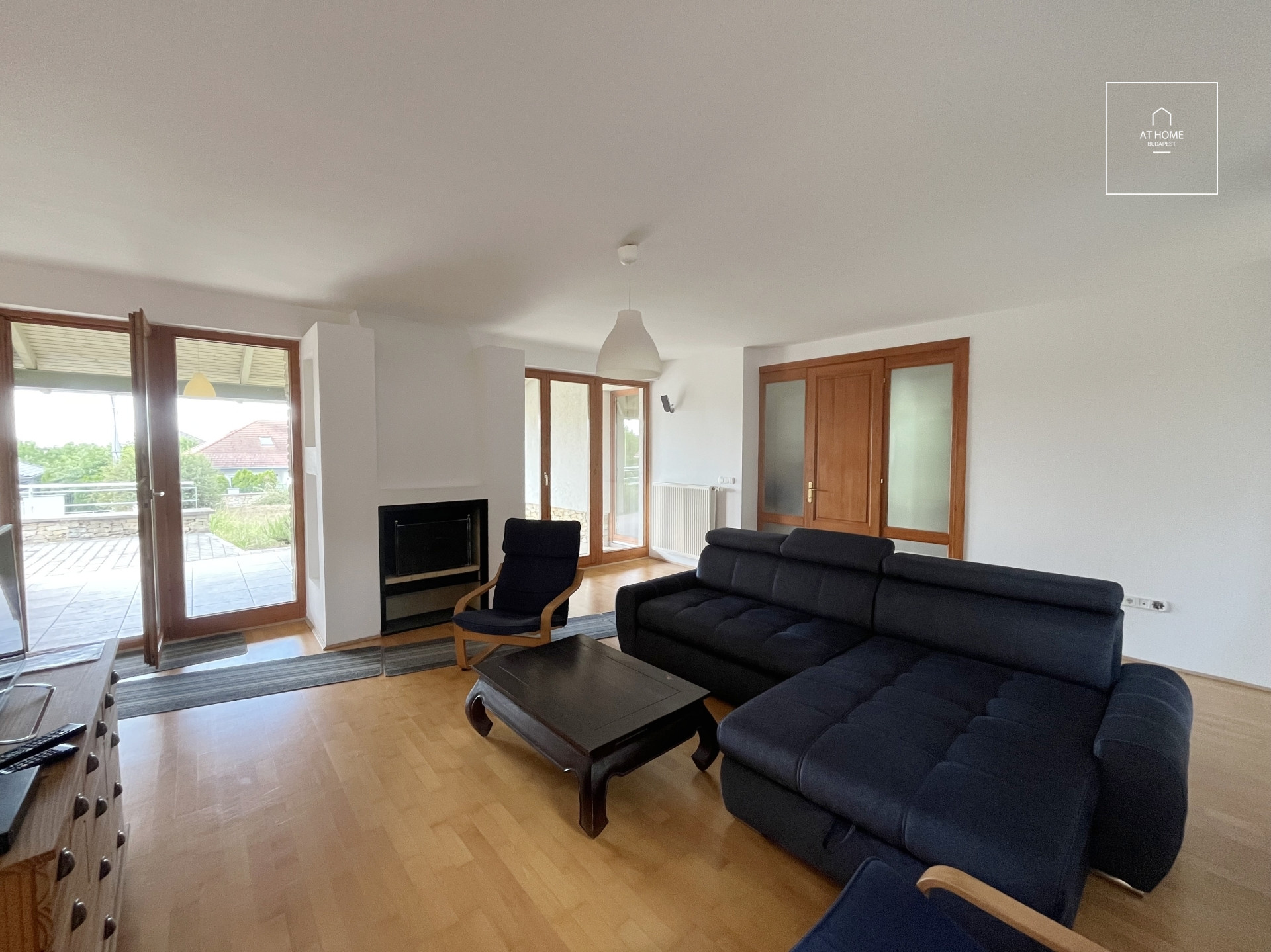 High-Quality Family Home for Sale in the Barackos Neighborhood of Budakeszi