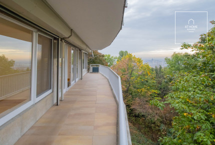 Panoramic Luxury Apartment in the Prestigious Rózsadomb Diplomatic Residence