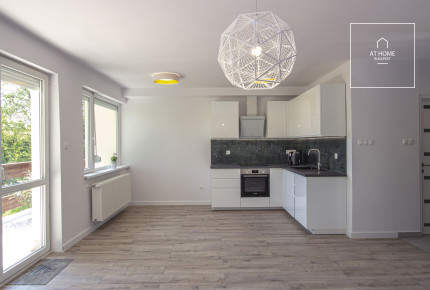 Panoramic, Fully Renovated Apartment with a Large Terrace in a Green Hillside Area