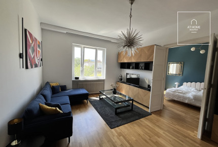 Elegant 3 Bedroom Apartment in Országút, District II