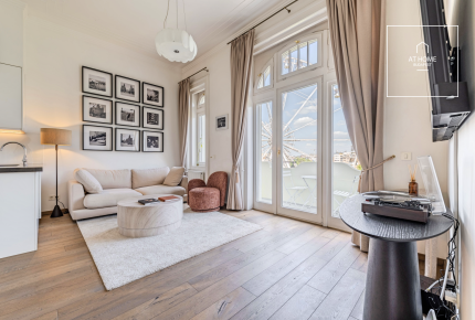Exkluzív, panorámás teraszos lakás kiadó Budapest V. kerületének szívében