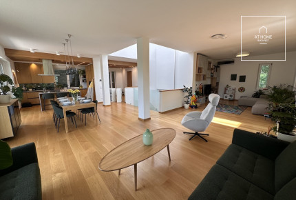 Two-storey 260 sqm, 3-bedroom family house in District II/A, Máriaremete