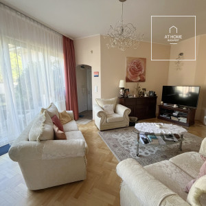 Family House for Sale in Remeteszőlős, on the Immediate Border of Budapest – Ideal for Multi-Generational Living or Investment