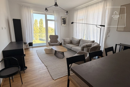 PREMIUM, FULLY FURNISHED APARTMENT WITH LARGE TERRACE AT BUDAPART
