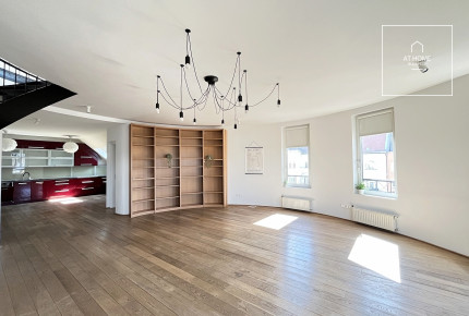 PANORAMIC DUPLEX CORNER APARTMENT WITH AN ICONIC DOME