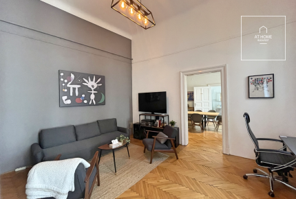 Elegáns lakás  Budapest VI. kerületében az Operánál