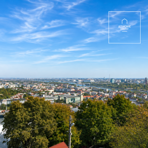 PANORAMIC DANUBE VIEW HOME IN SZEMLŐHEGY